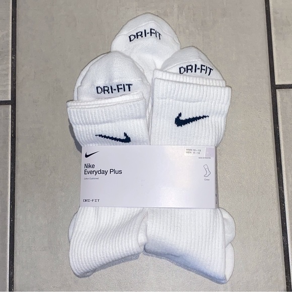 Brand new Nike socks  dri fit 3 pairs white mens size L - Picture 3 of 5